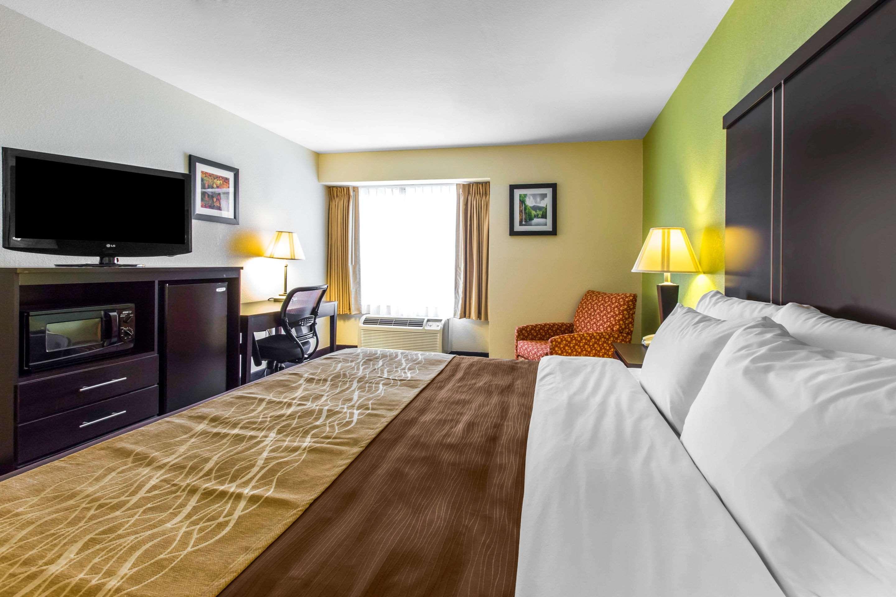 Quality Inn West Of Asheville Canton Bagian luar foto