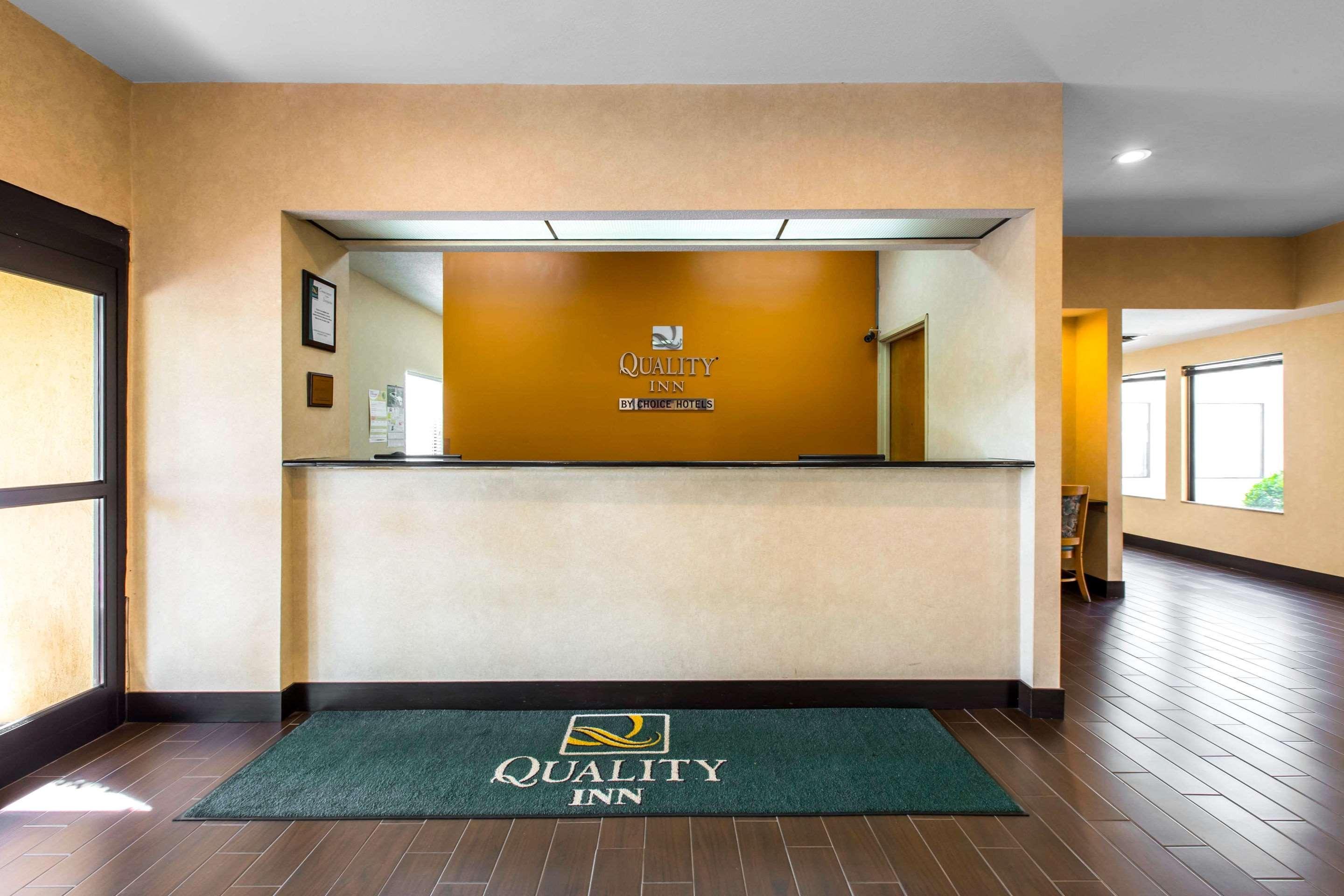Quality Inn West Of Asheville Canton Bagian luar foto
