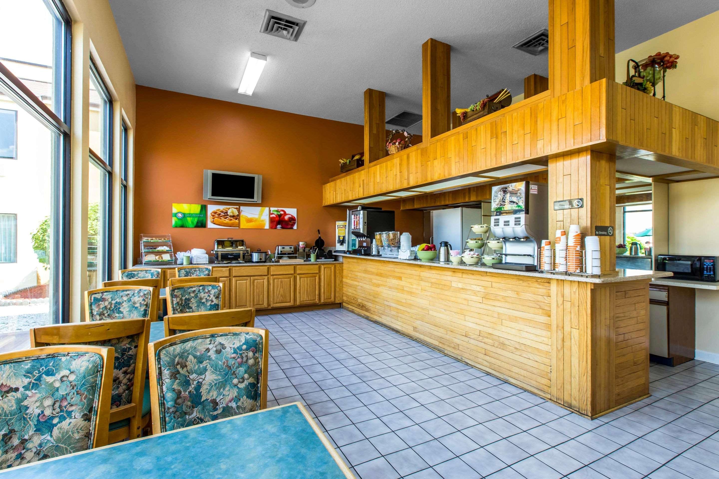 Quality Inn West Of Asheville Canton Bagian luar foto
