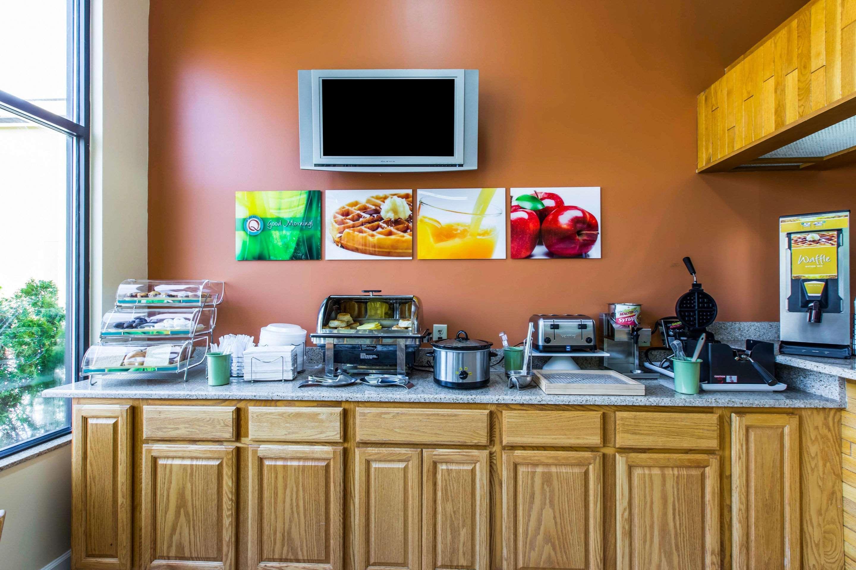 Quality Inn West Of Asheville Canton Bagian luar foto