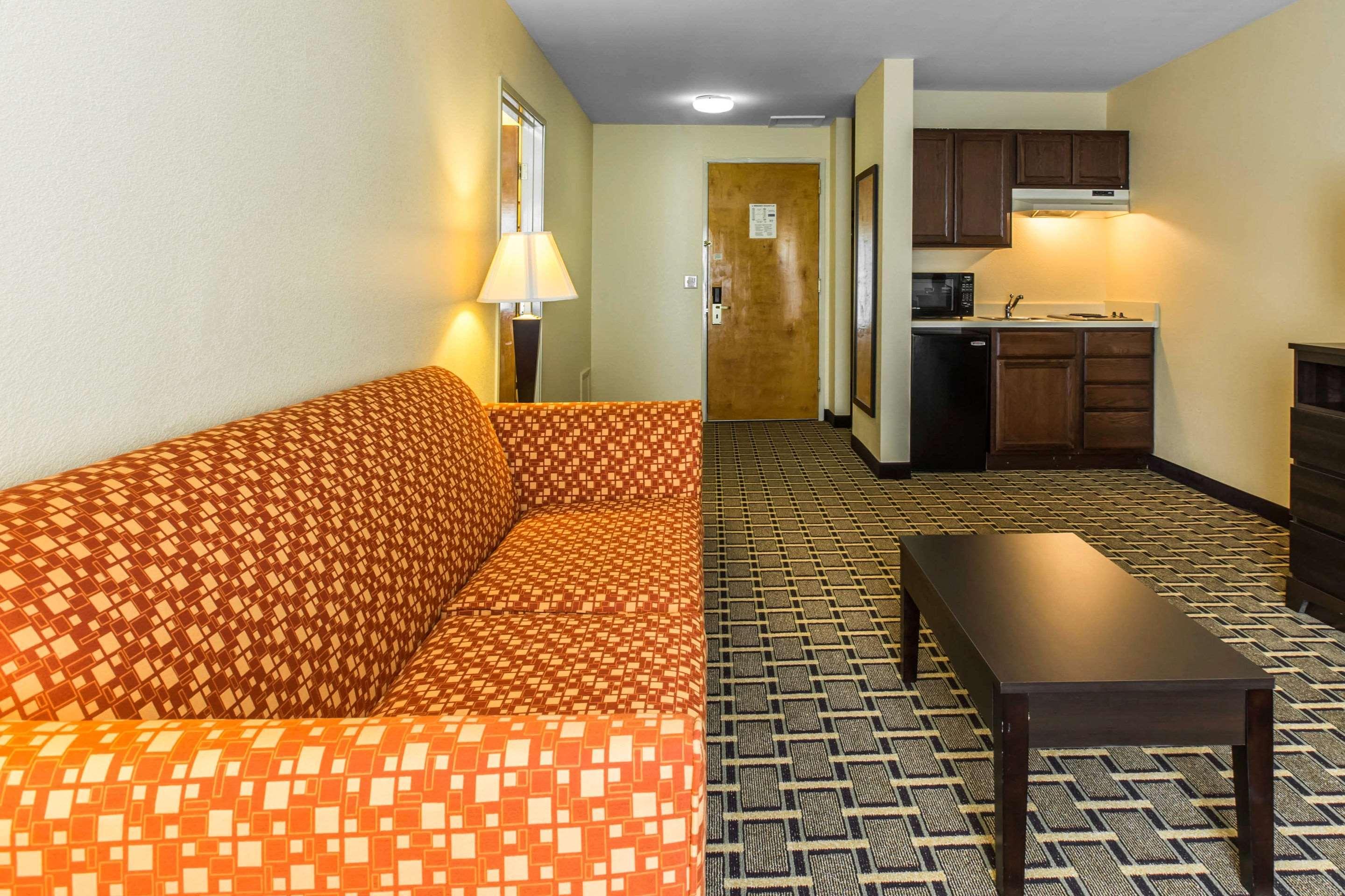 Quality Inn West Of Asheville Canton Bagian luar foto