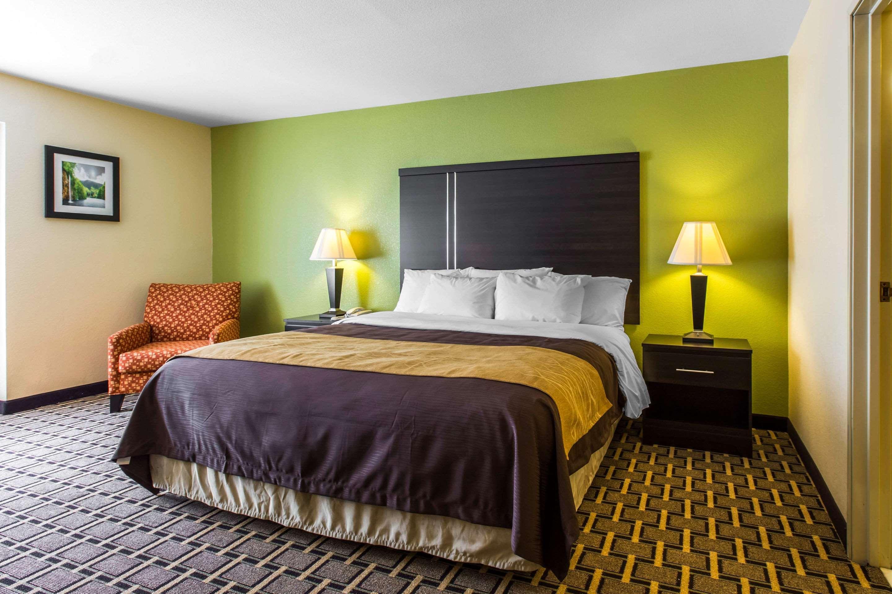 Quality Inn West Of Asheville Canton Bagian luar foto