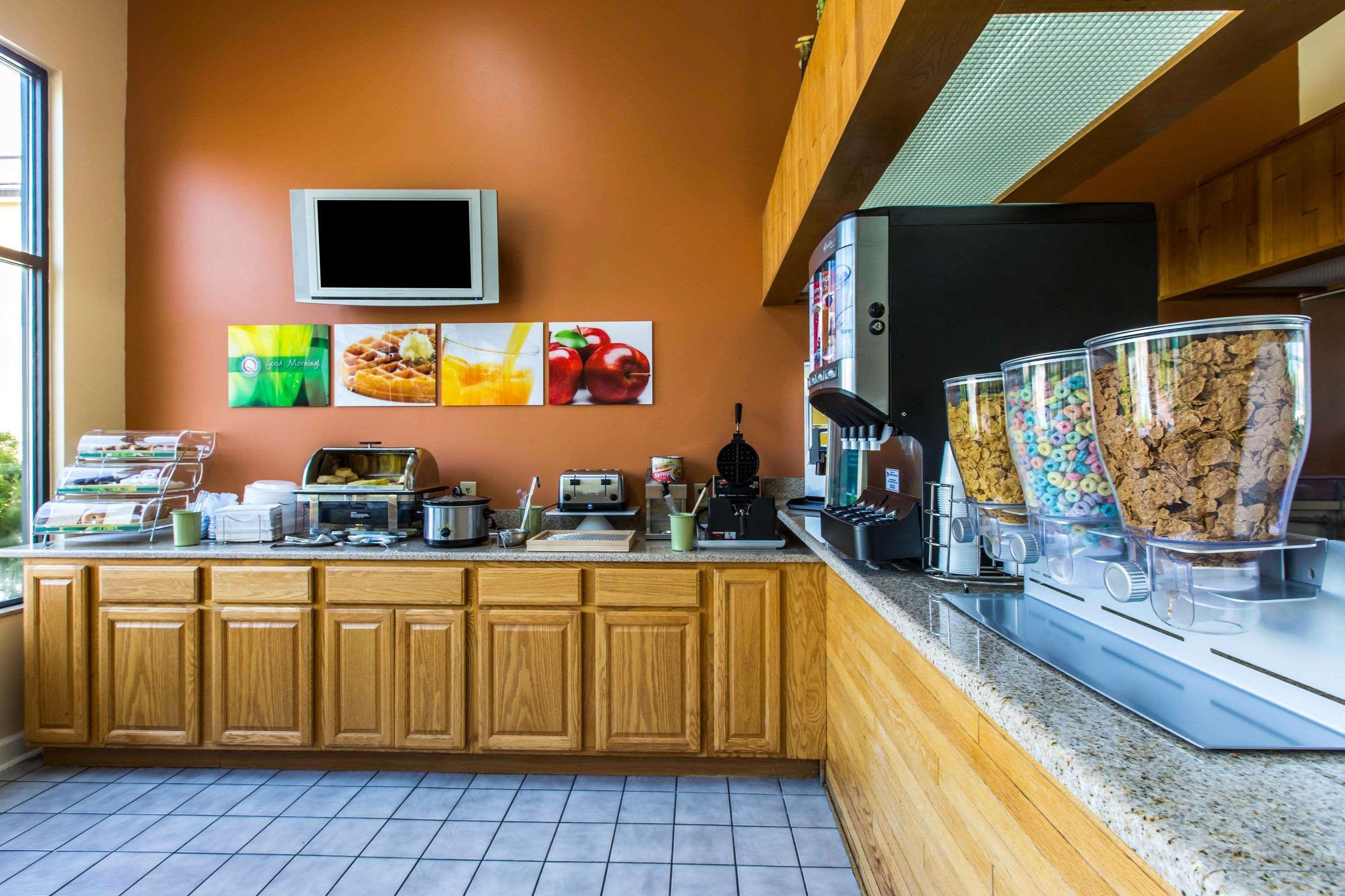 Quality Inn West Of Asheville Canton Bagian luar foto