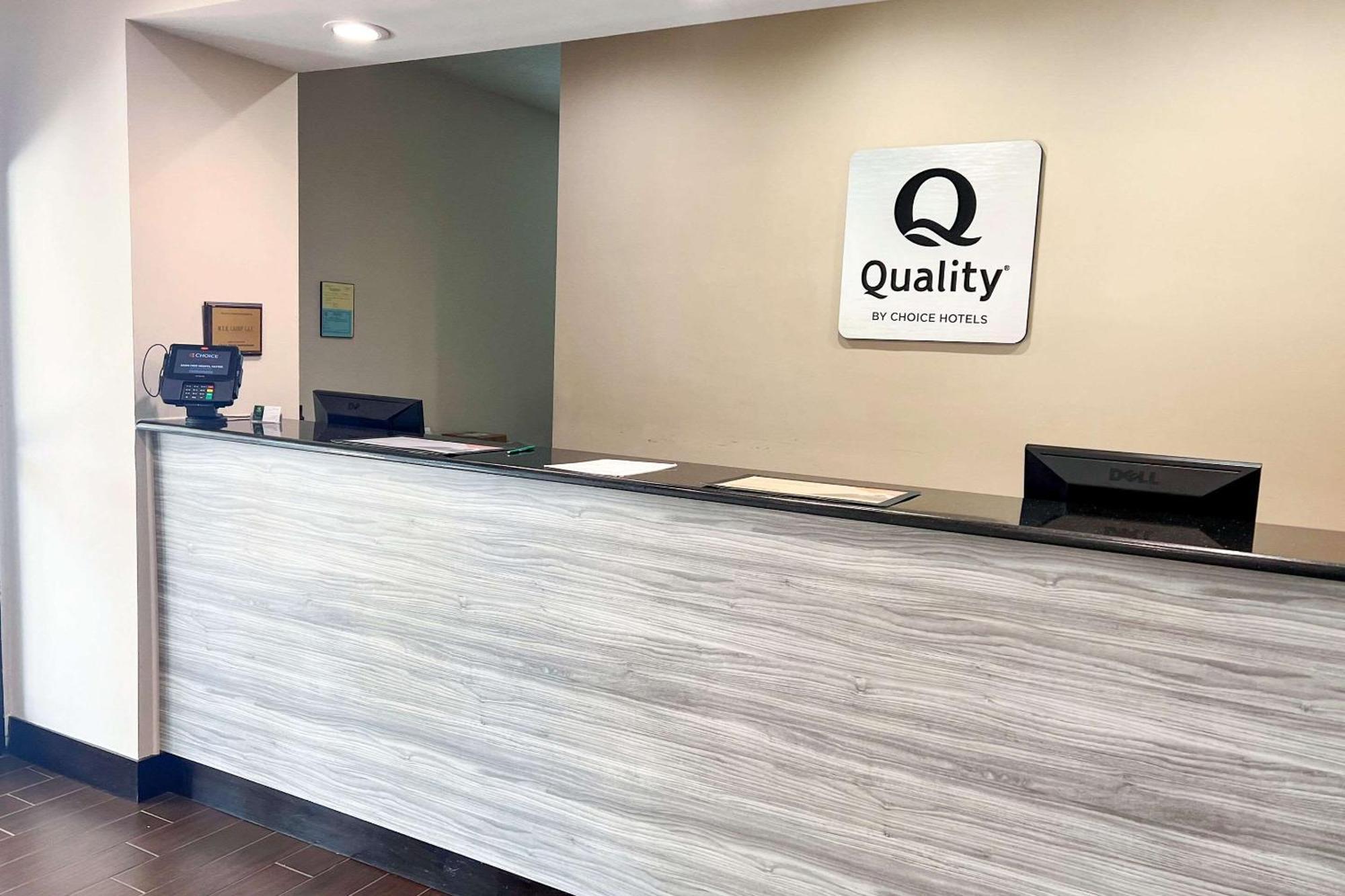 Quality Inn West Of Asheville Canton Bagian luar foto